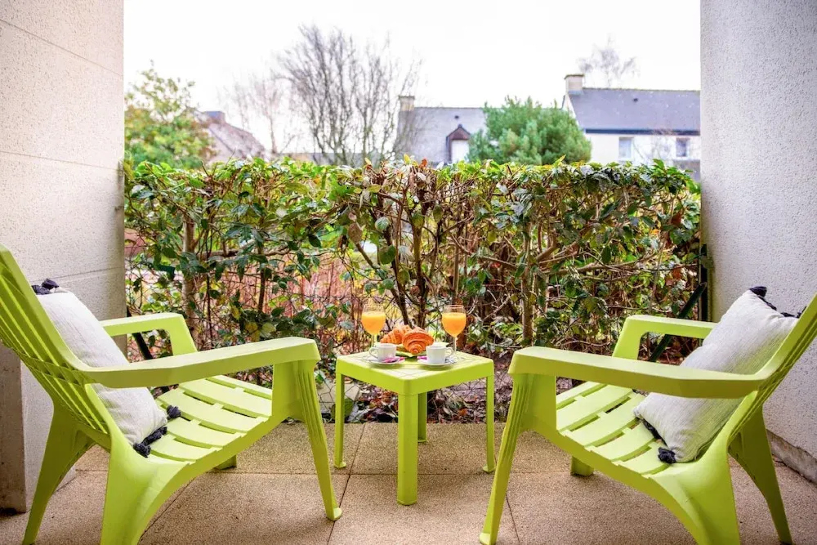 Chic & Cosy Appartement avec Terrasse, Parking Privatif