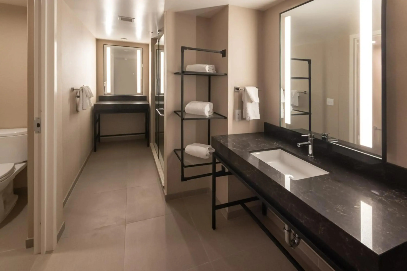 Отель Caesars Republic Lake Tahoe — A Caesars Destination