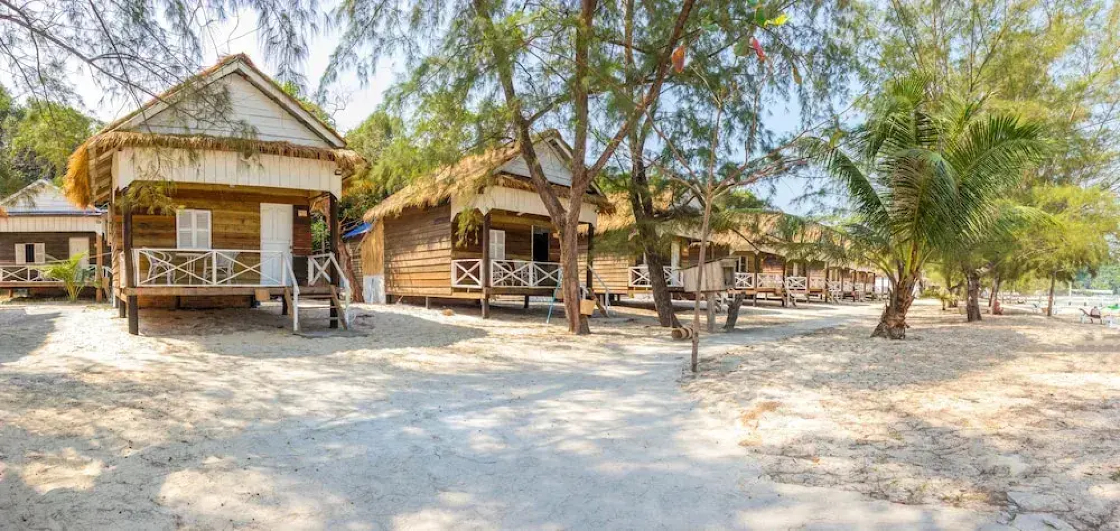 Sandy Beach Bungalows by EHM