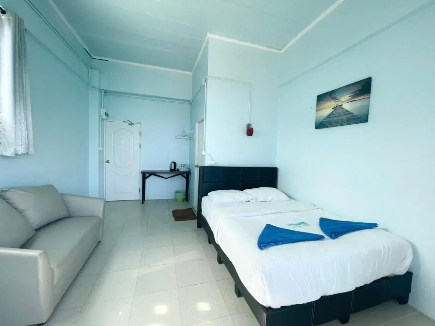 Naiharn On the Rock Resort