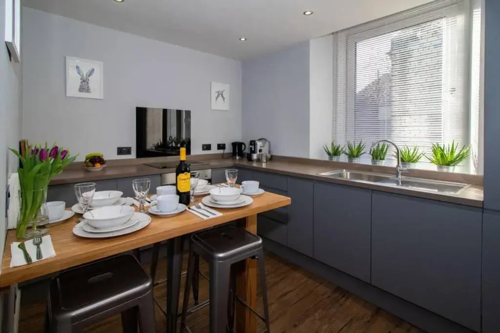 An Steisean - central apartment with home office