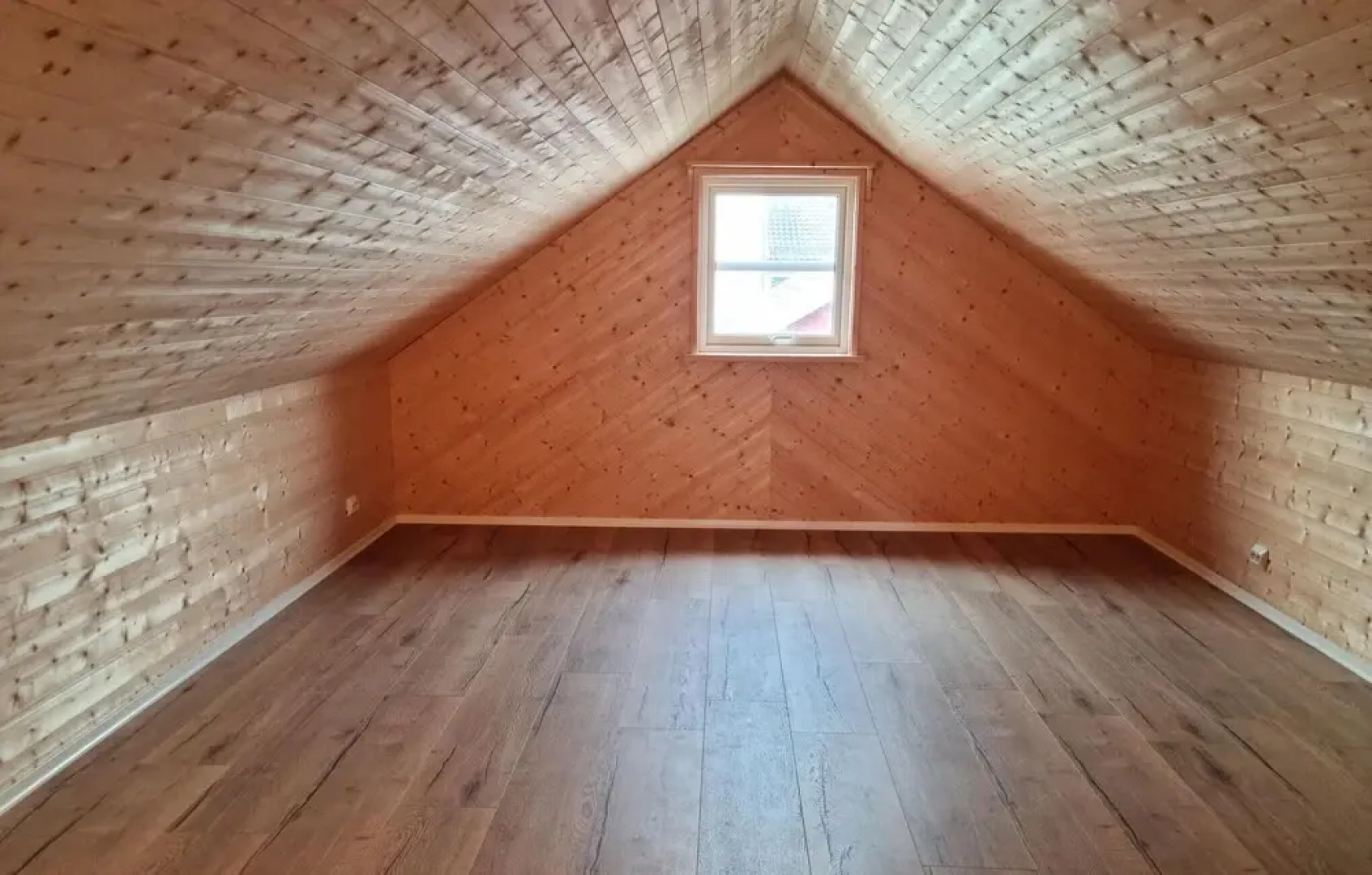 Amazing Home in Spangereid With Wifi and 5 Bedrooms