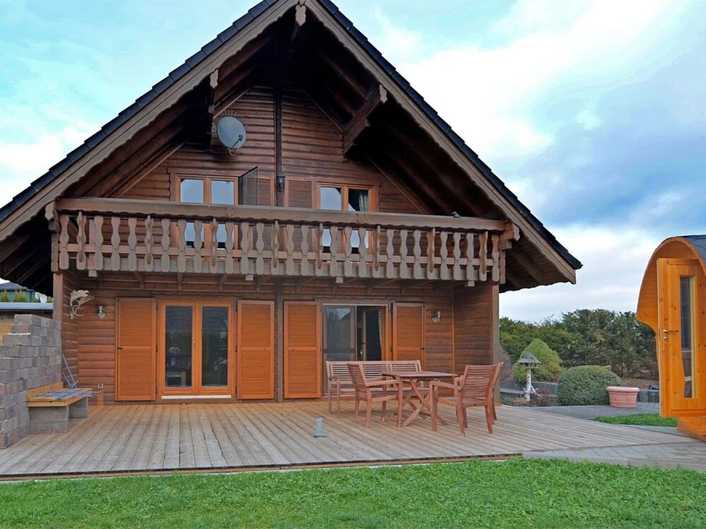 Exclusive Holiday Home in the Sauerland With Sleeping Barrel, Balcony, Garden & Terrace