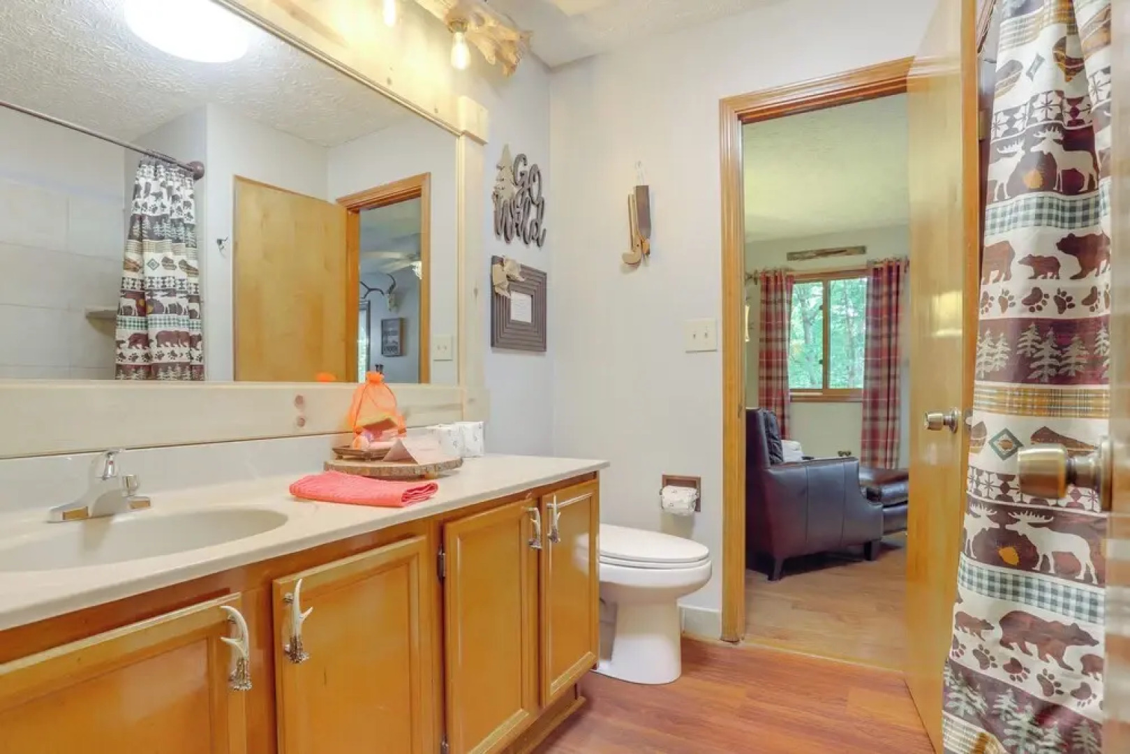 1/2 Mi to Marina: Lake Arrowhead Condo!