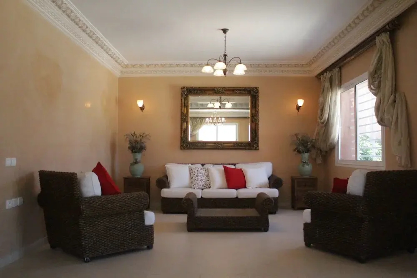 Villa Rabat Pool And Tennis