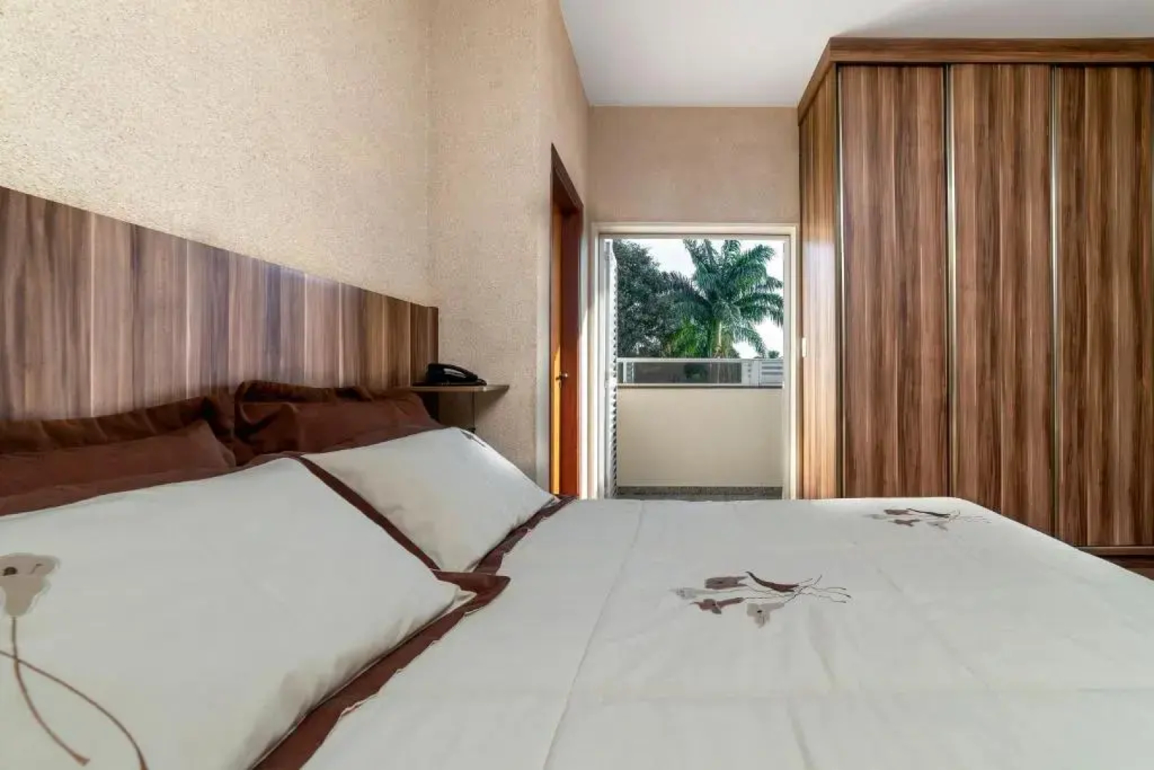 Solar Plaza Hotel