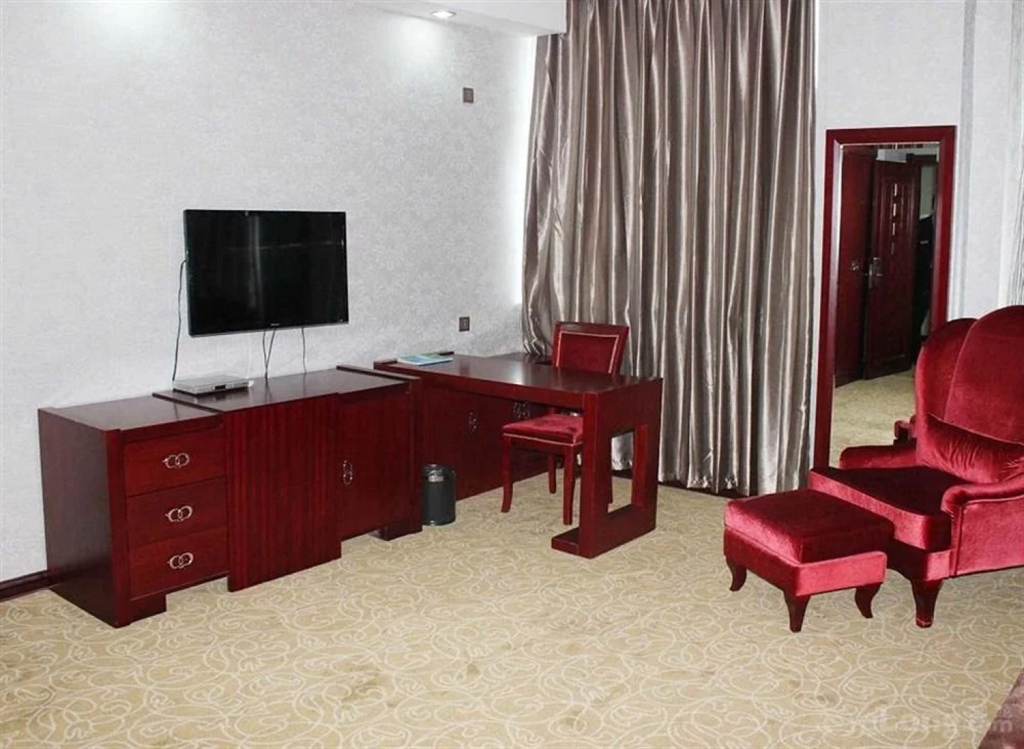 Hongfan Hotel -e'erguna