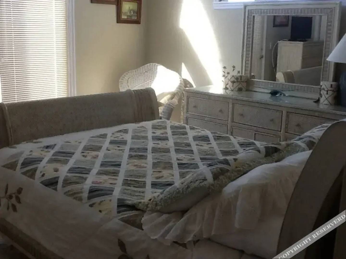 Scungilli Sunset 3 Br Home by RedAwning