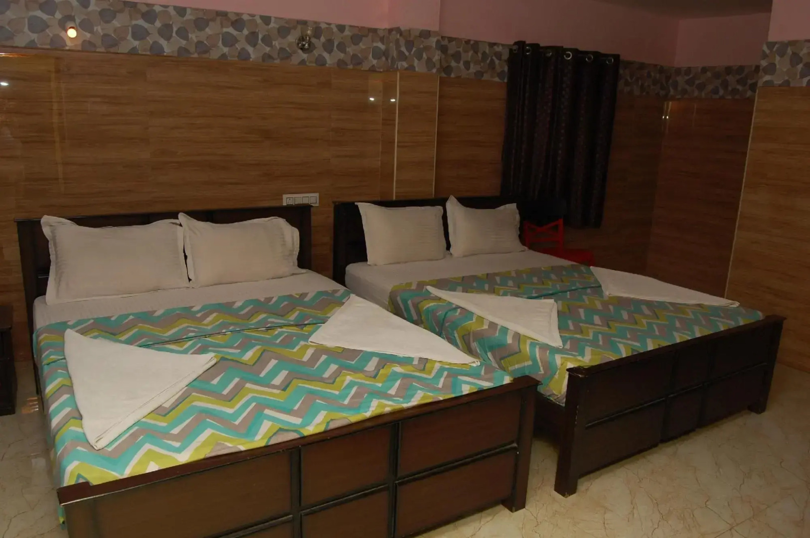 Hotel Adhi Residency - Cleanliness & Friendliness Room VL Vardharaja Temple