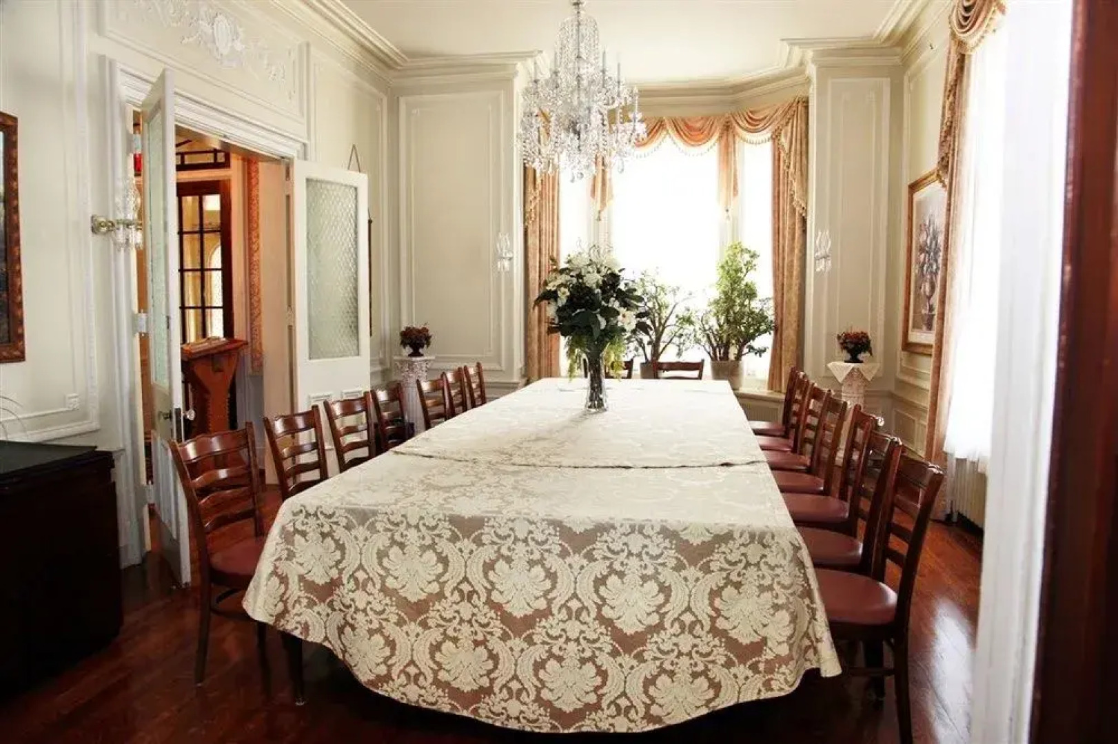 Perth Manor Boutique Hotel