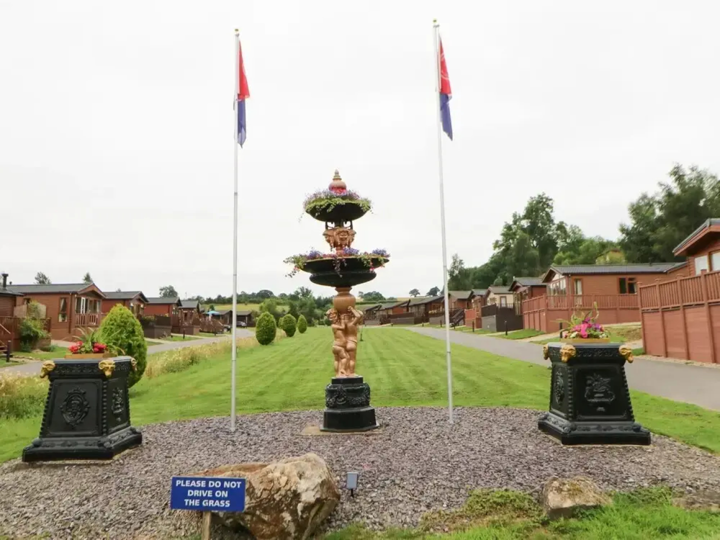 10 Poppy Lodge