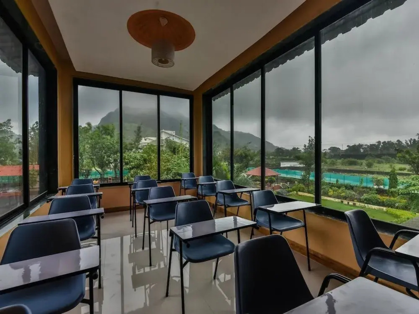 OYO 5744 Elegance By Inspire