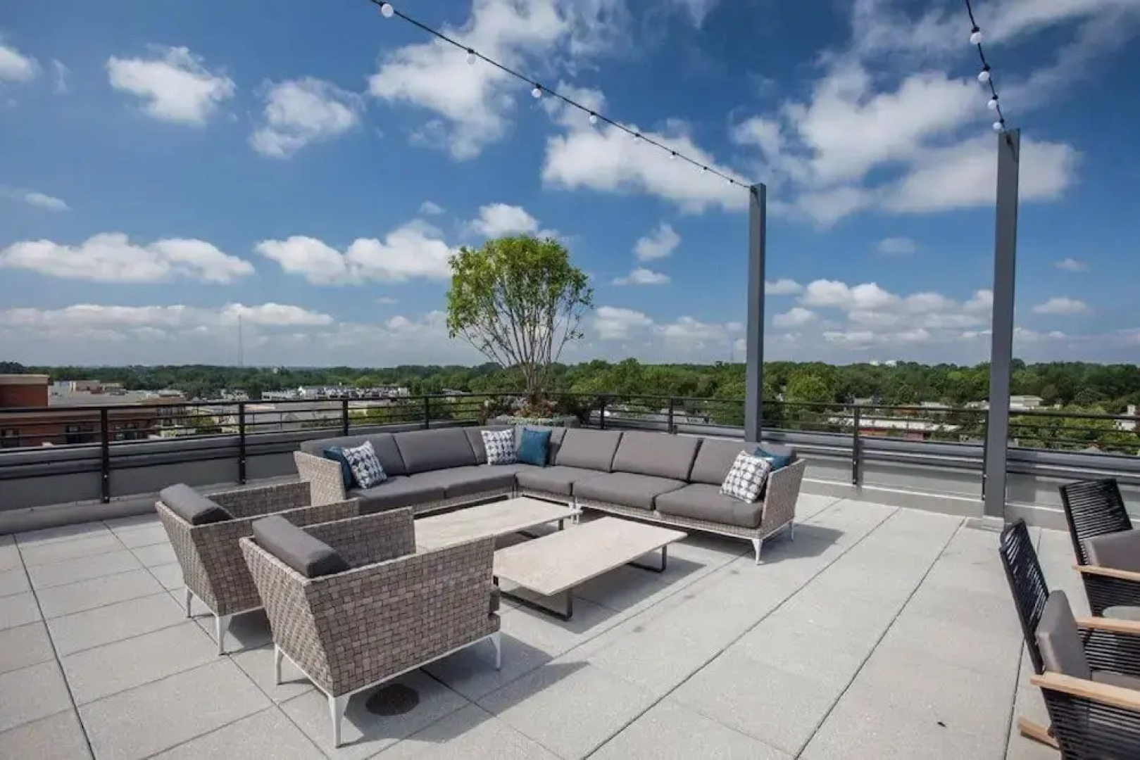 Global Luxury Suites at Bethesda Metro