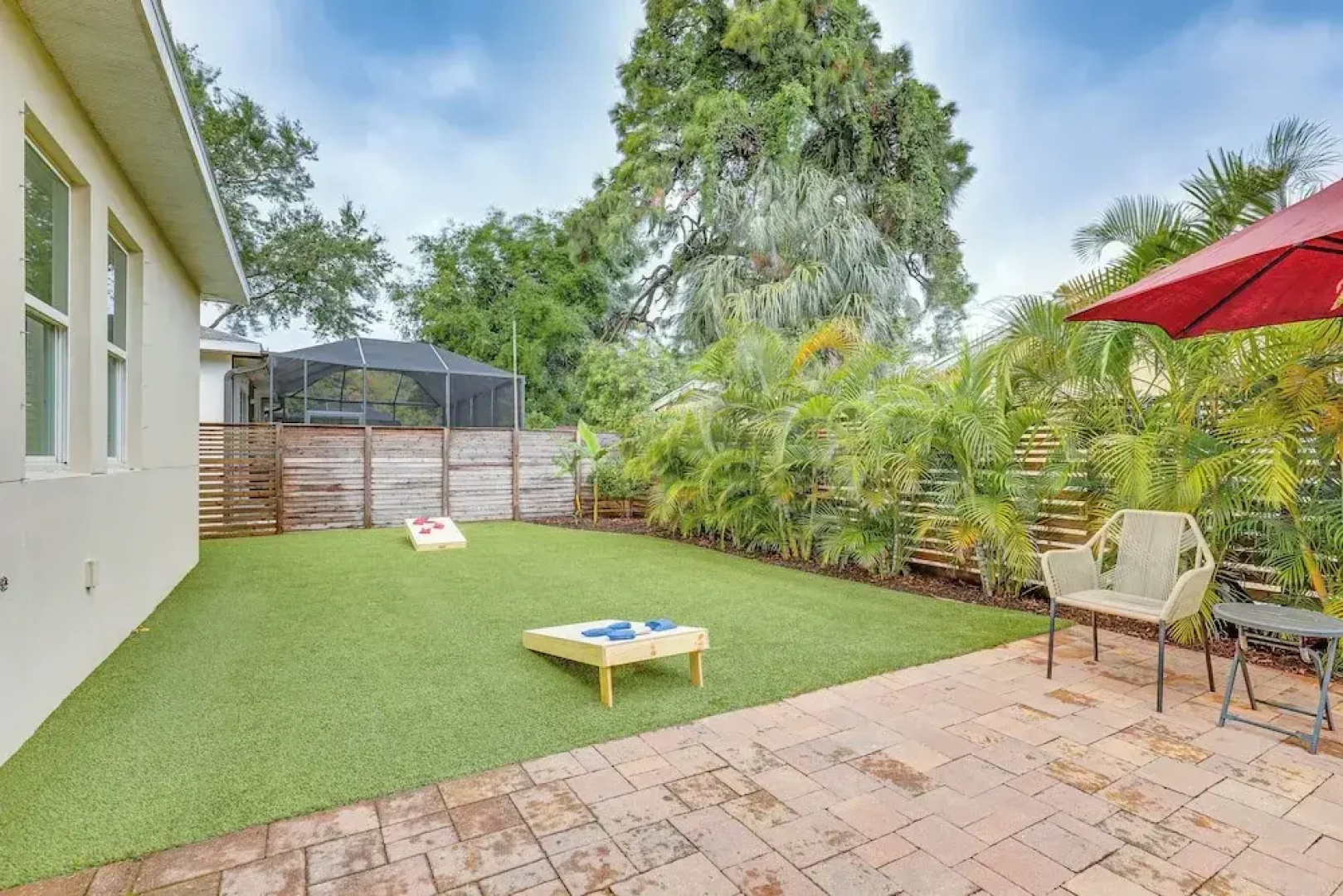 Tampa Home w/ Fire Pit, Yard, Cornhole + More!