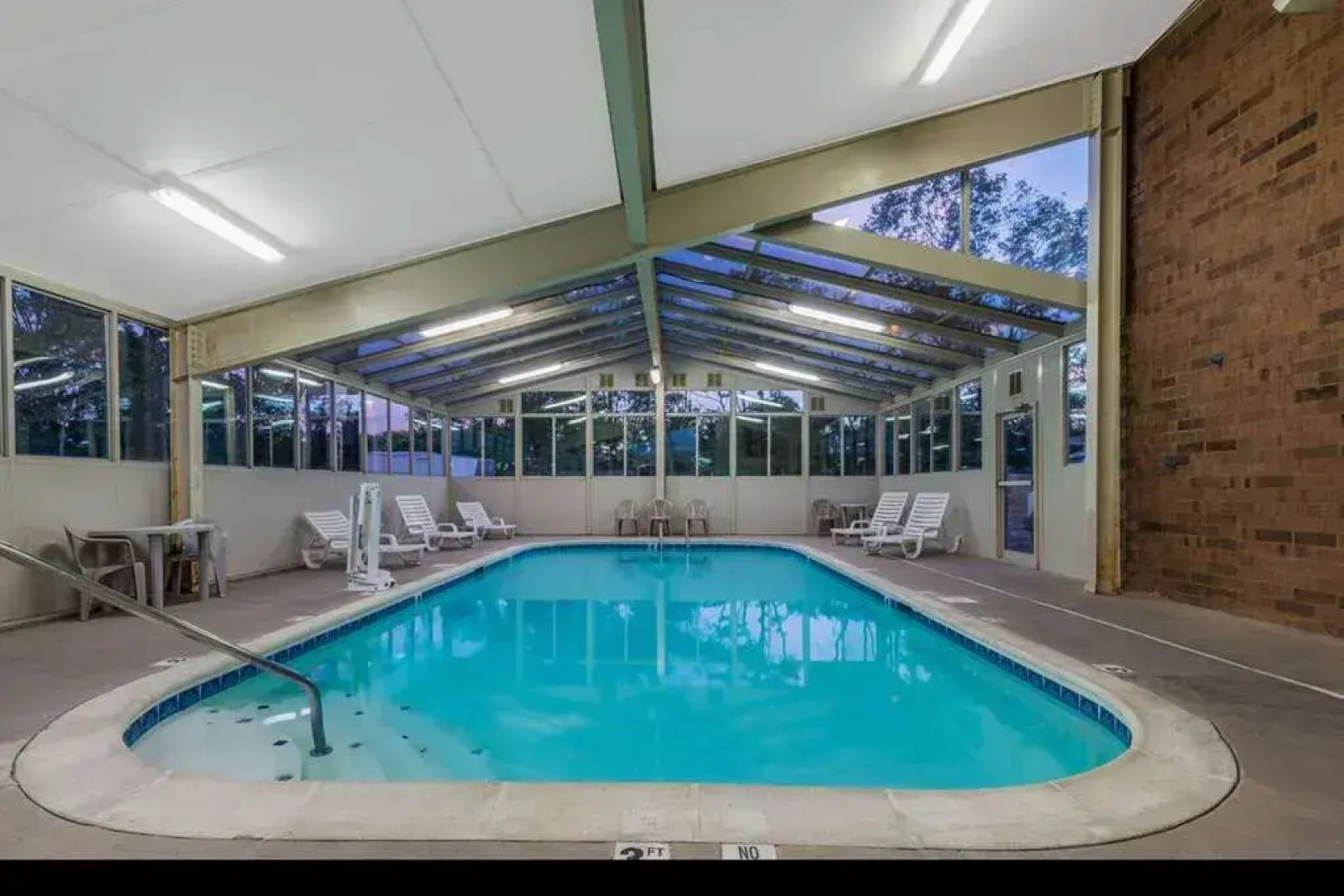 Days Inn Hurstbourne