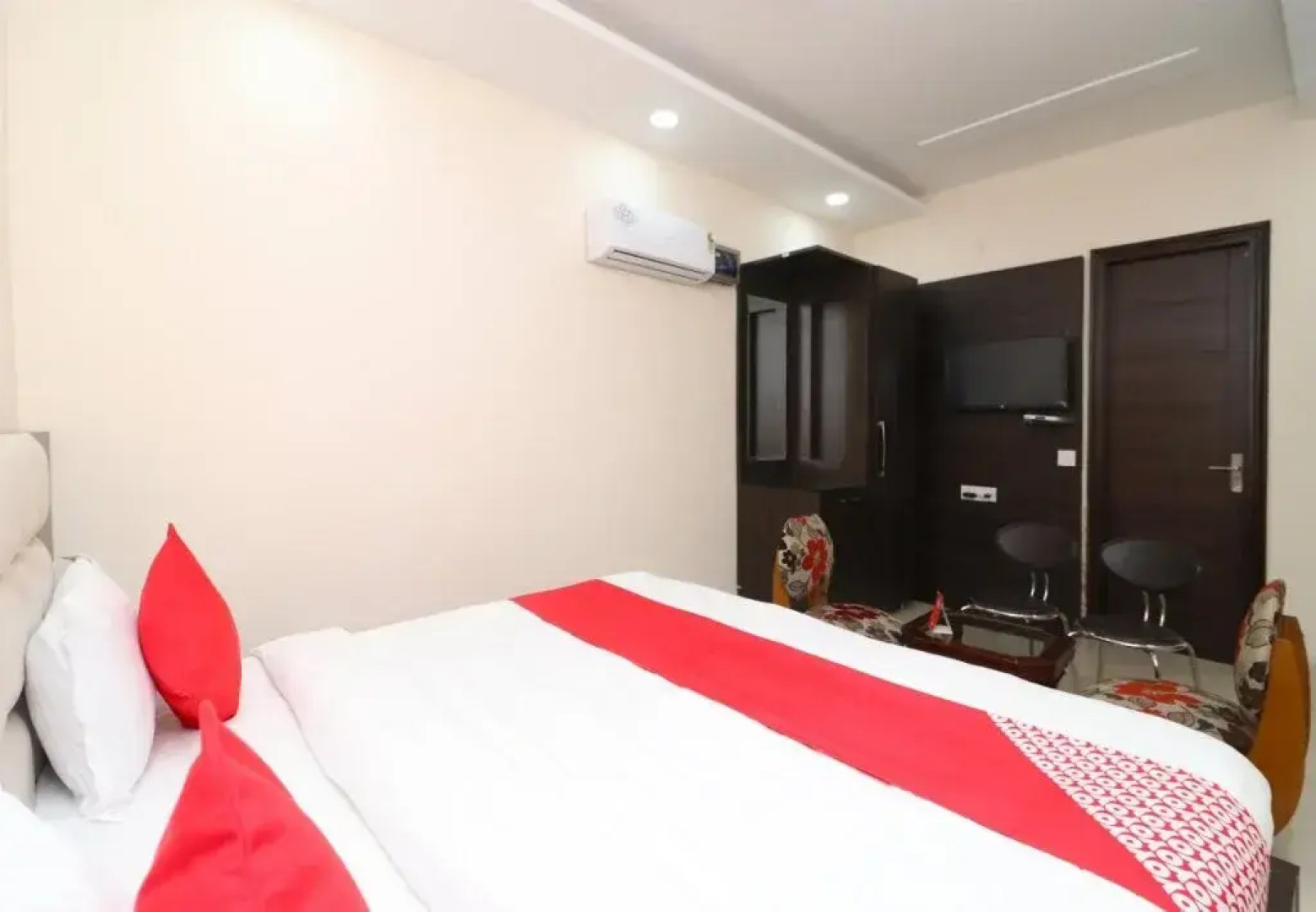 Hotel Yamuna Residency By OYO Rooms