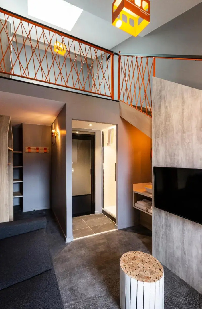 Hotel Base Camp Lodge - Bourg Saint Maurice