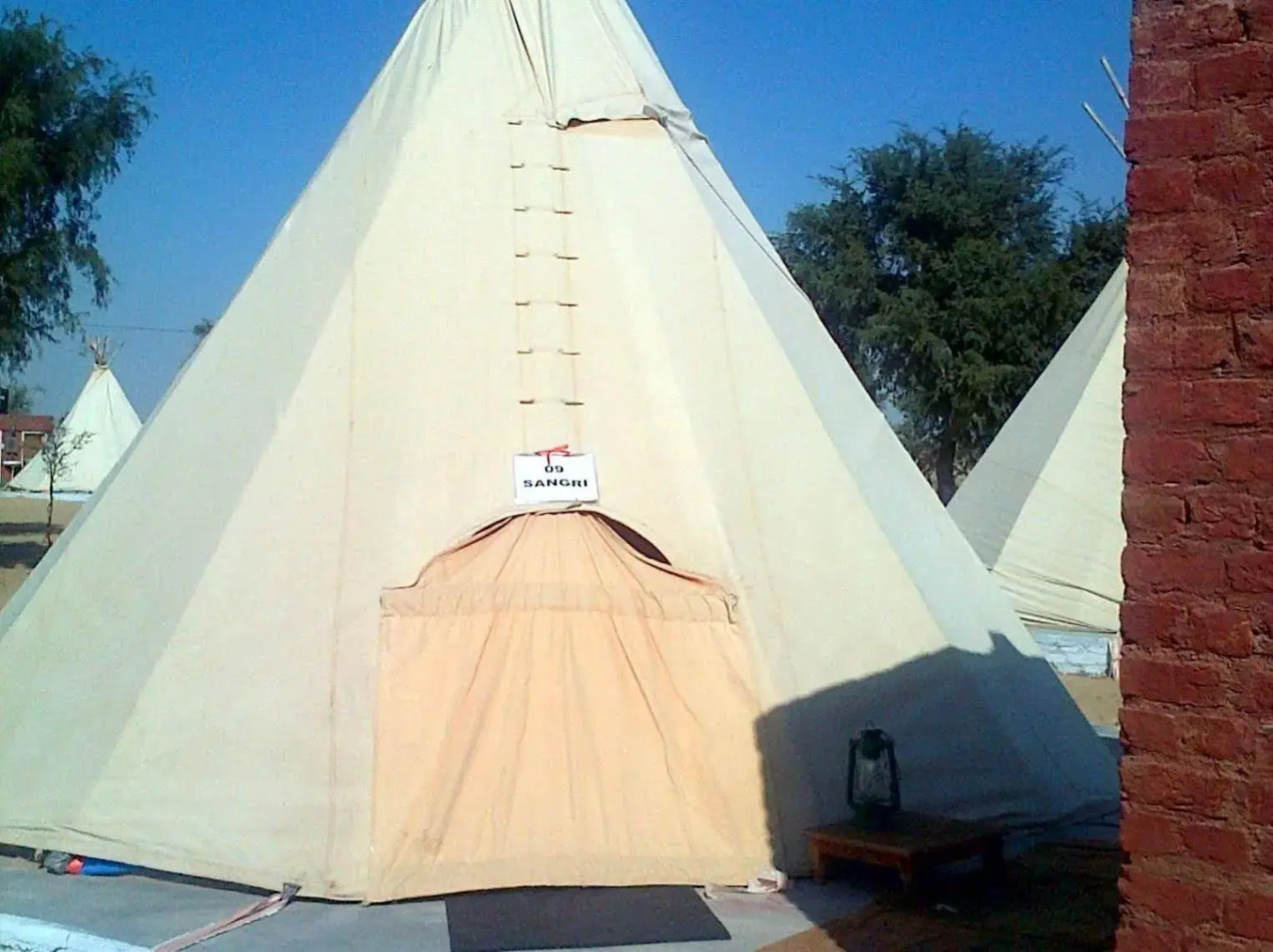 Umaid Safaris & Desert Lodge