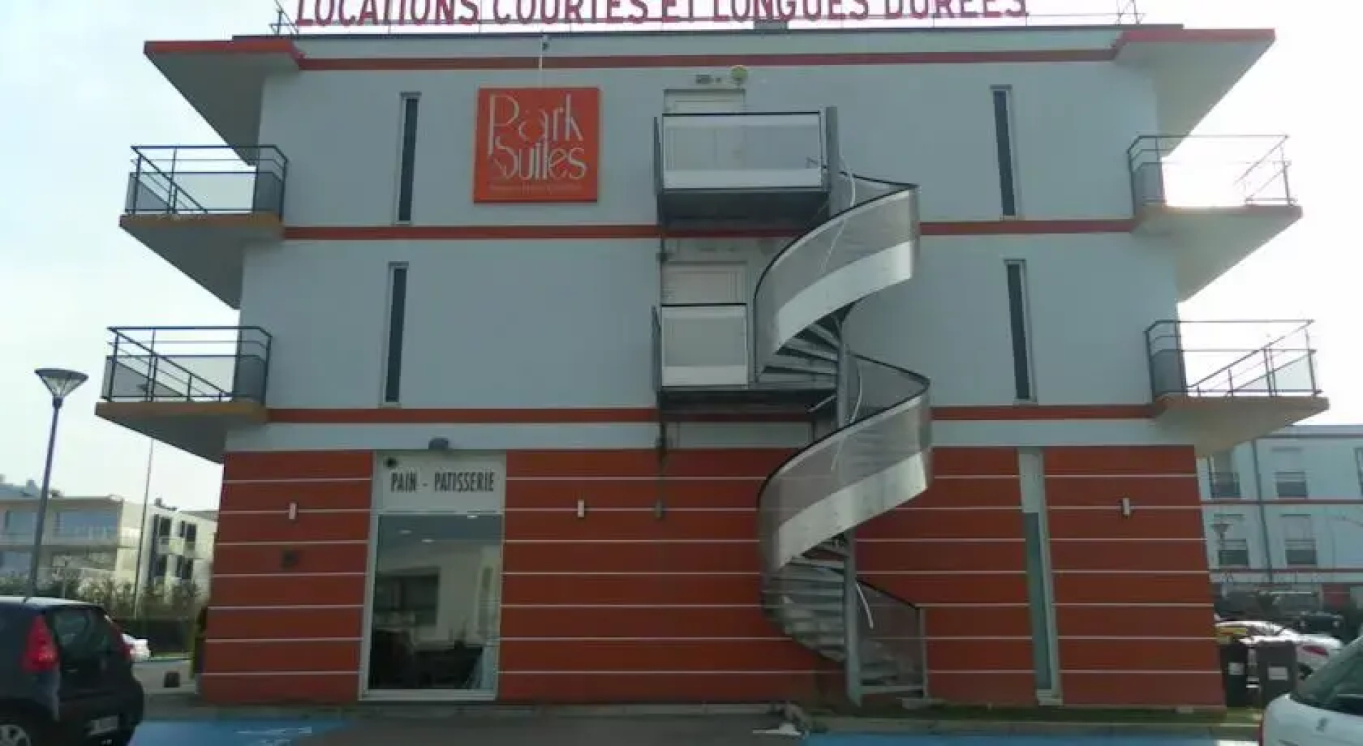 Park & Suites Confort Saint Priest en Jarez