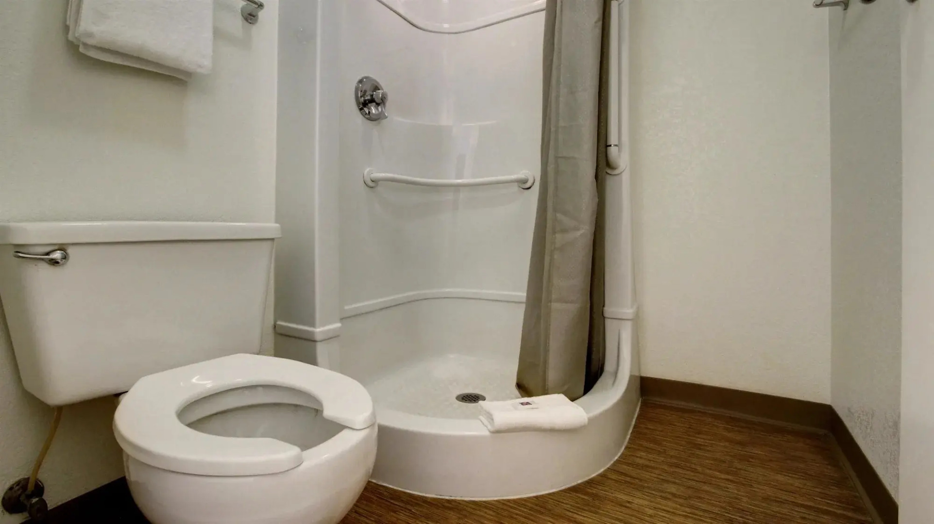 Super 8 by Wyndham Woods Cross/Salt Lake City North