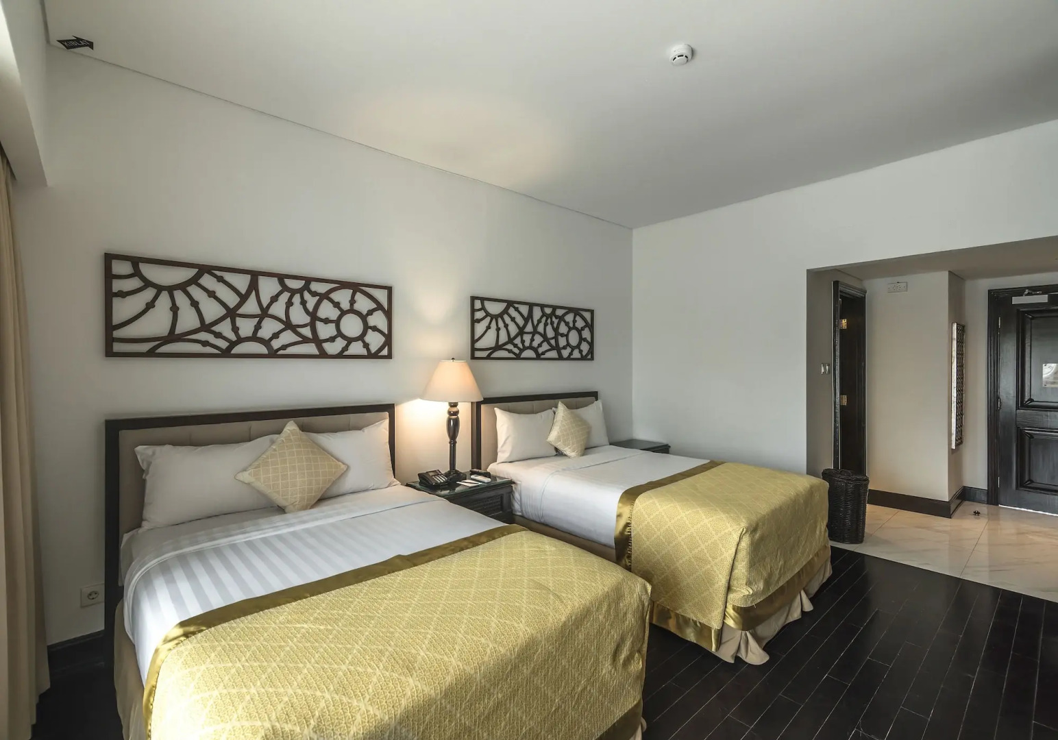 Lido Lake Resort By MNC Hotel
