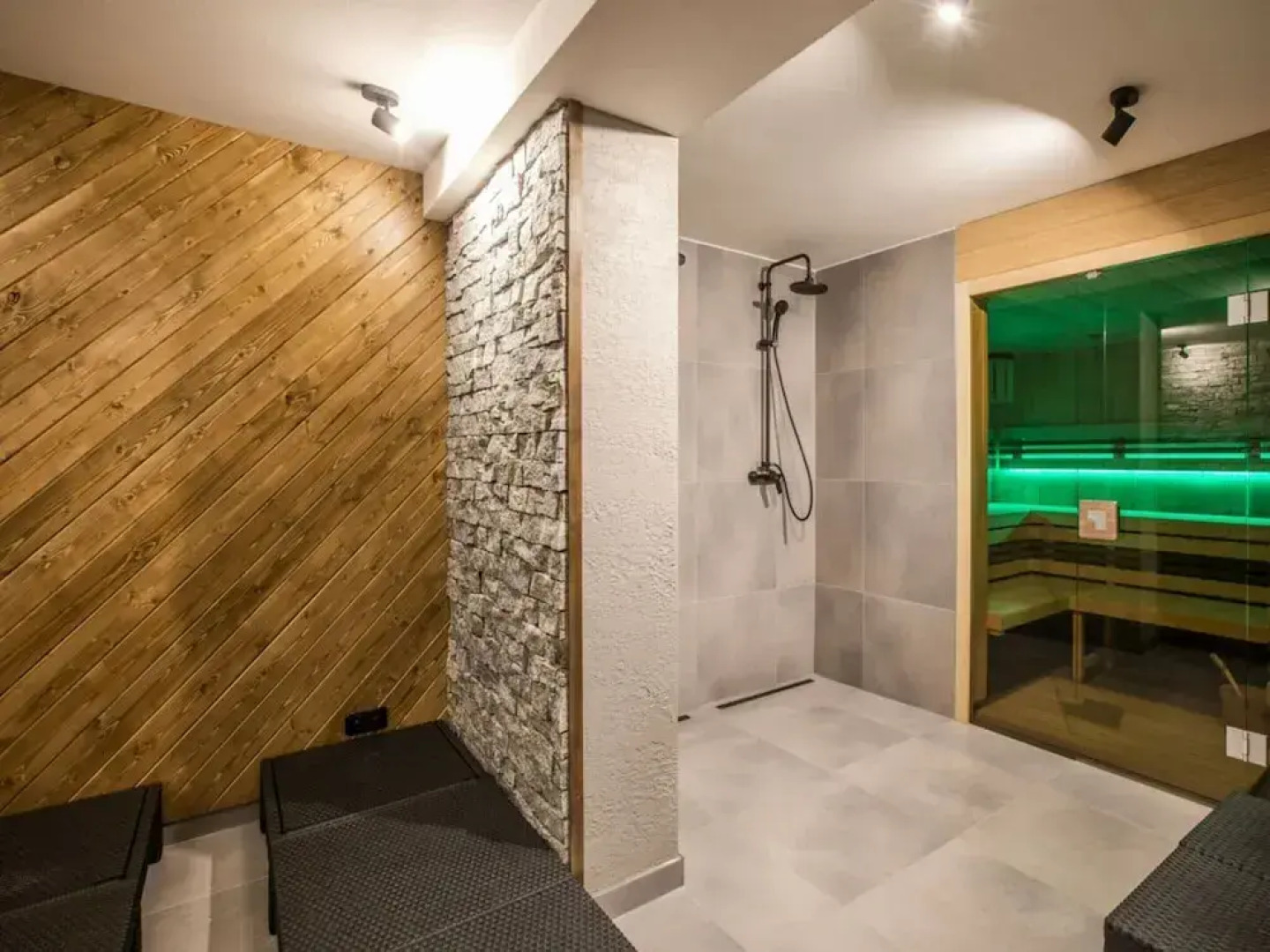 Holiday Villa in Beautiful Location