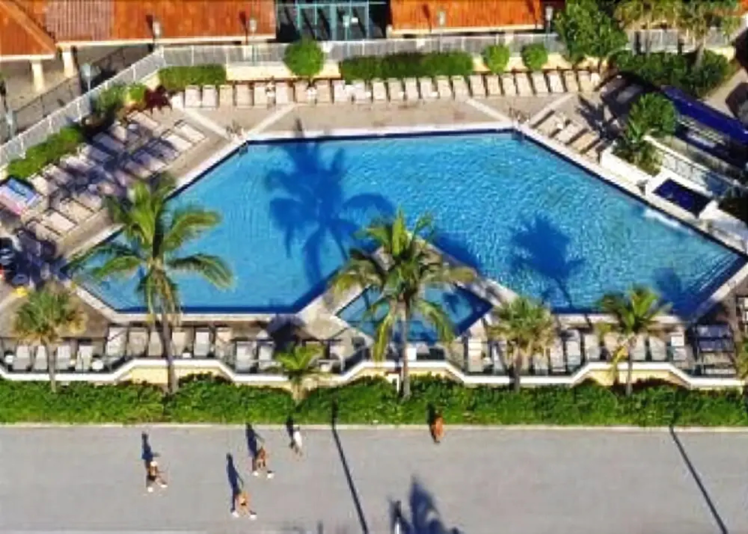 Hollywood Beach Resort- Petite Studio