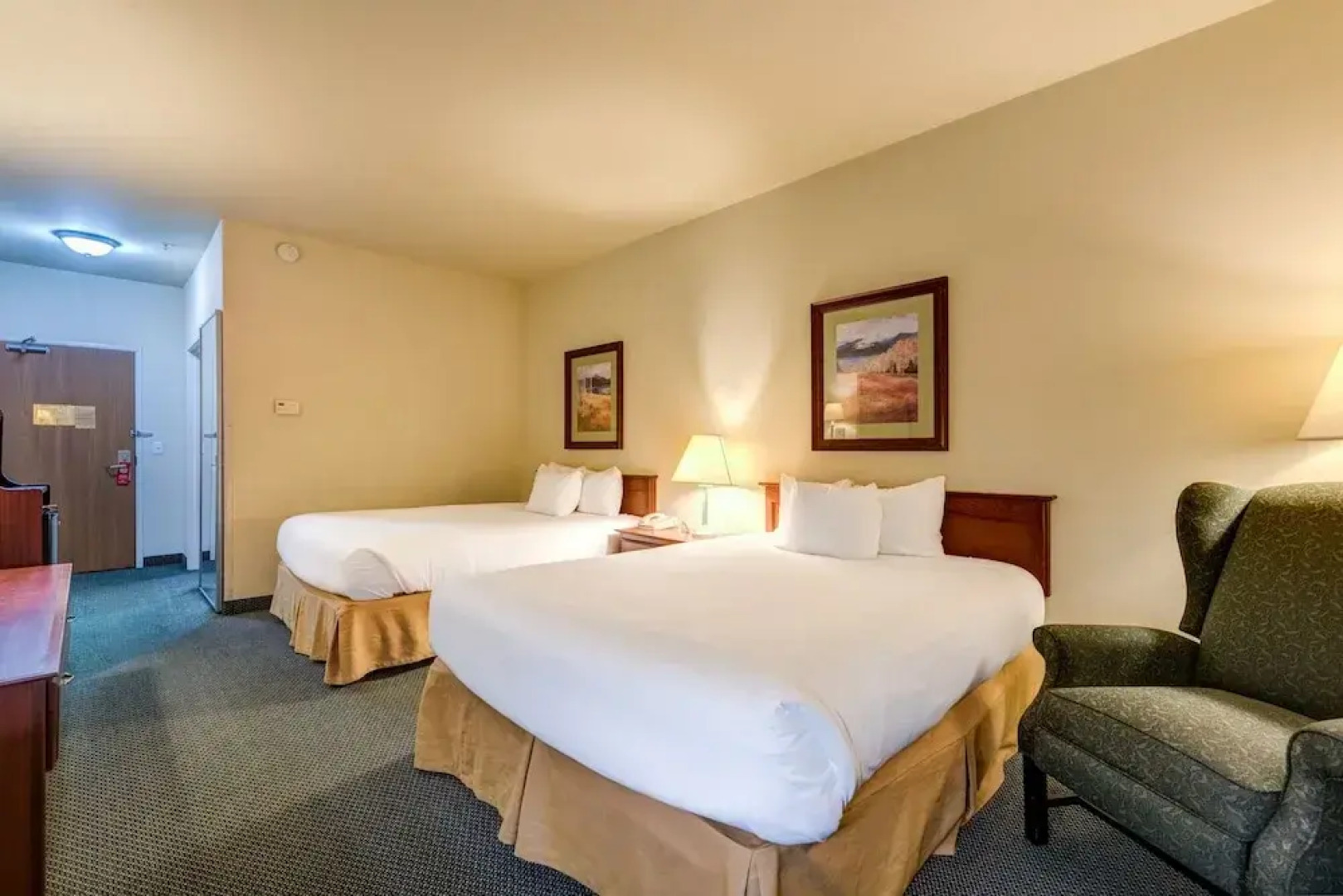 Days Inn & Suites Parachute