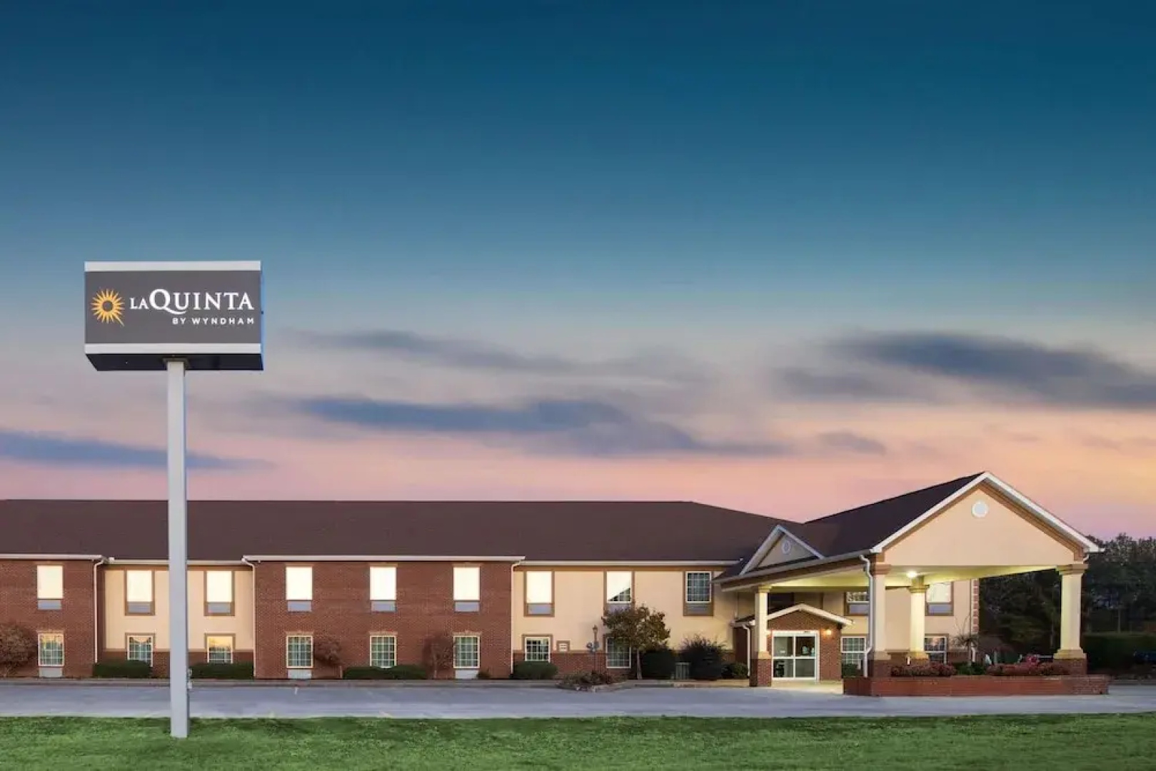 La Quinta Inn by Wyndham Calhoun South I-75