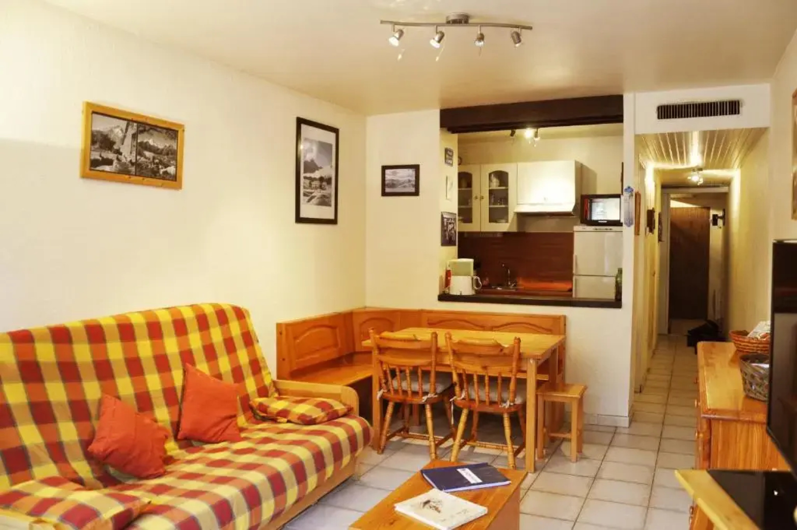 Les 2 Alpes - Beau T2 au pied des pistes 6 personnes