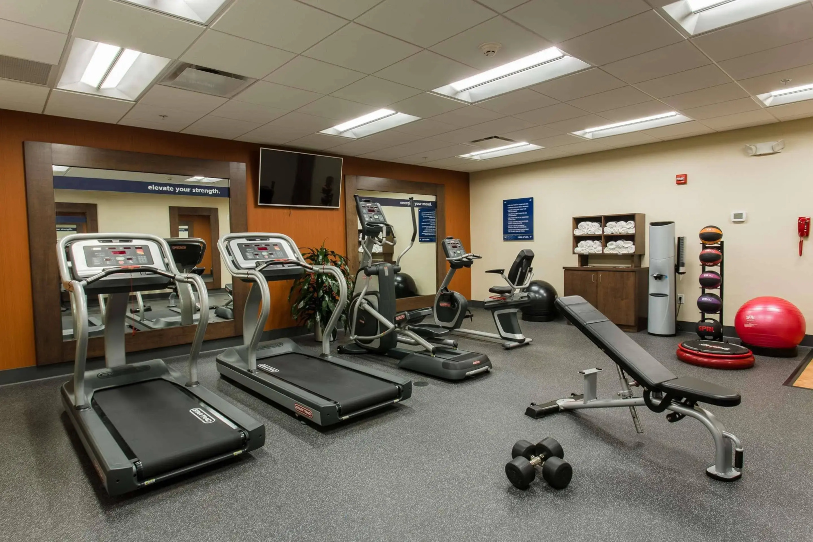 Hampton Inn & Suites Knoxville Papermill Drive