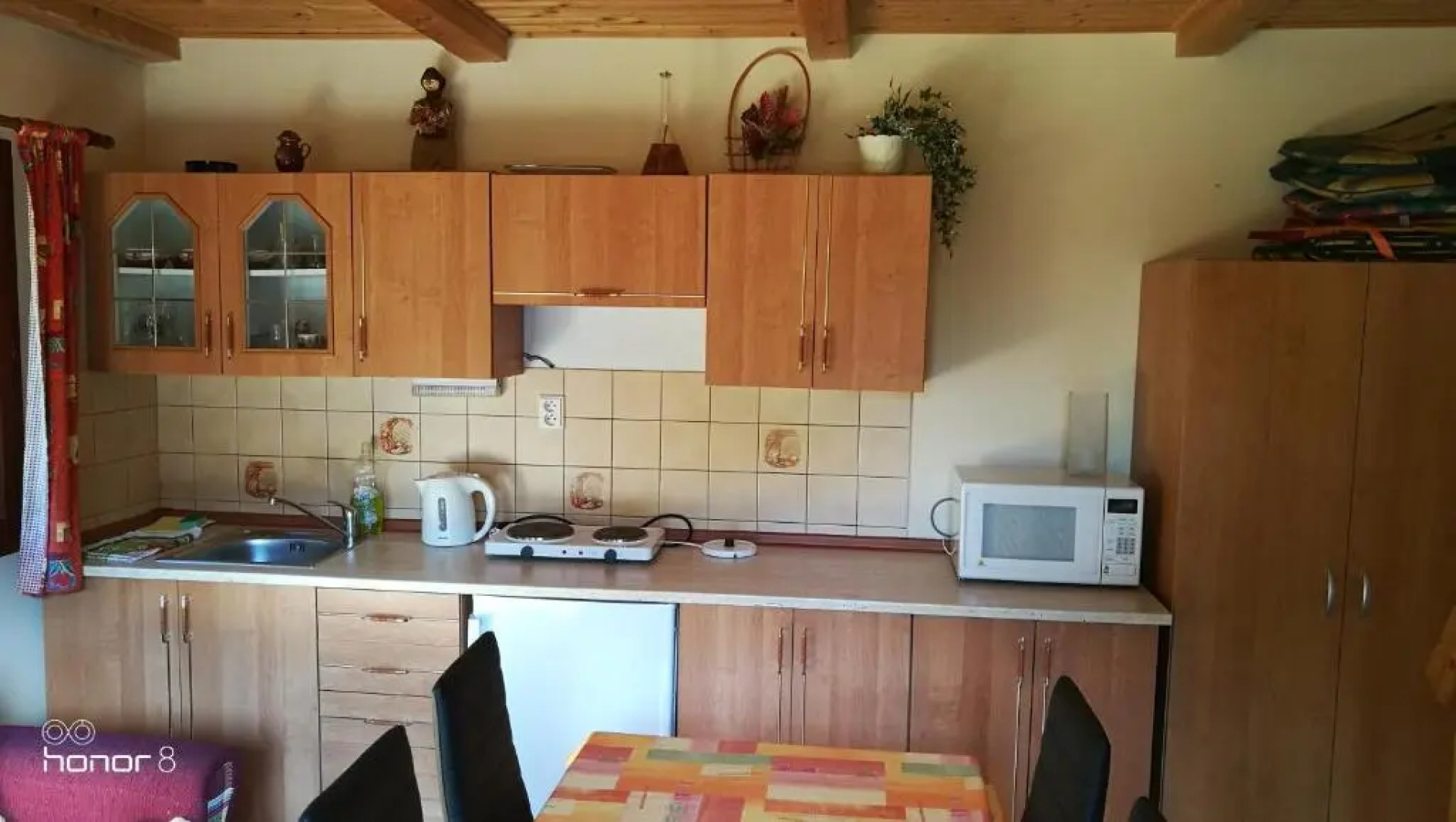 Chaty u rybníka Brodský