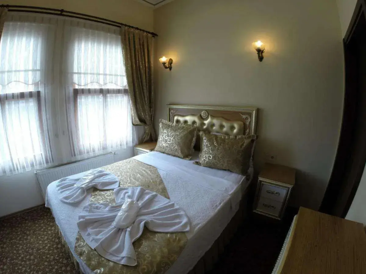 Blue Eye Suites