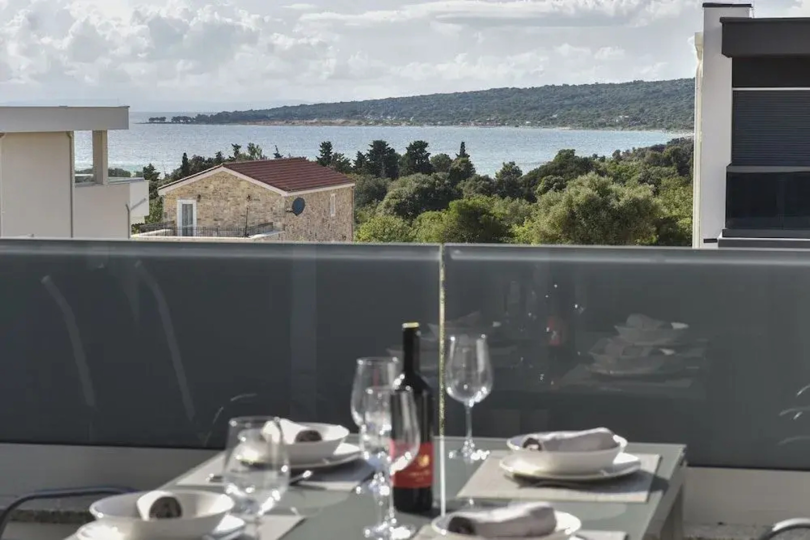 Pool Apartments & Rooms Mare