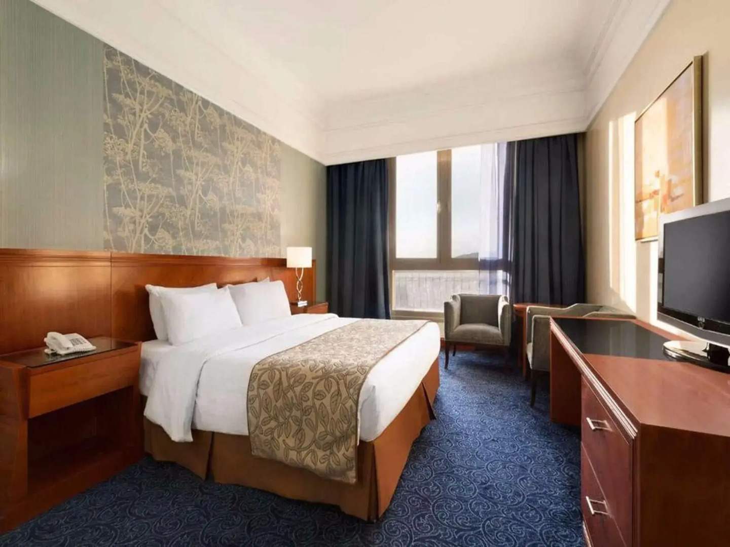 Ramada Al Hada Hotel And Suites