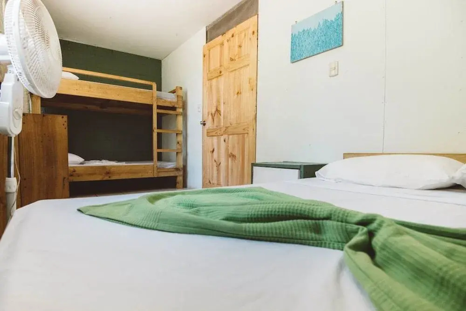 Drake Bay Backpackers