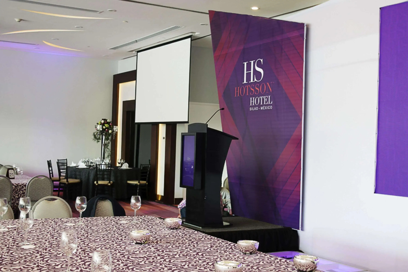 HS HOTSSON Hotel Silao