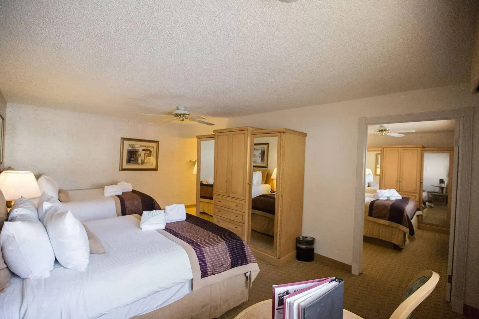 Twin Peaks Lodge & Hot Springs