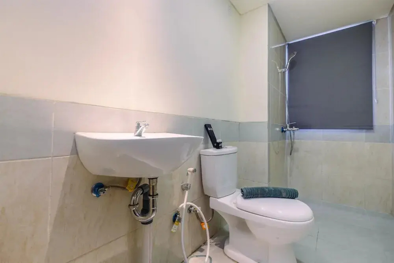 Cozy and Functional 3BR at Meikarta Apartment