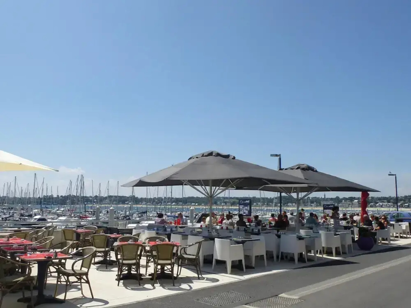 Holiday Flat Near the Beach on the Emerald Coast