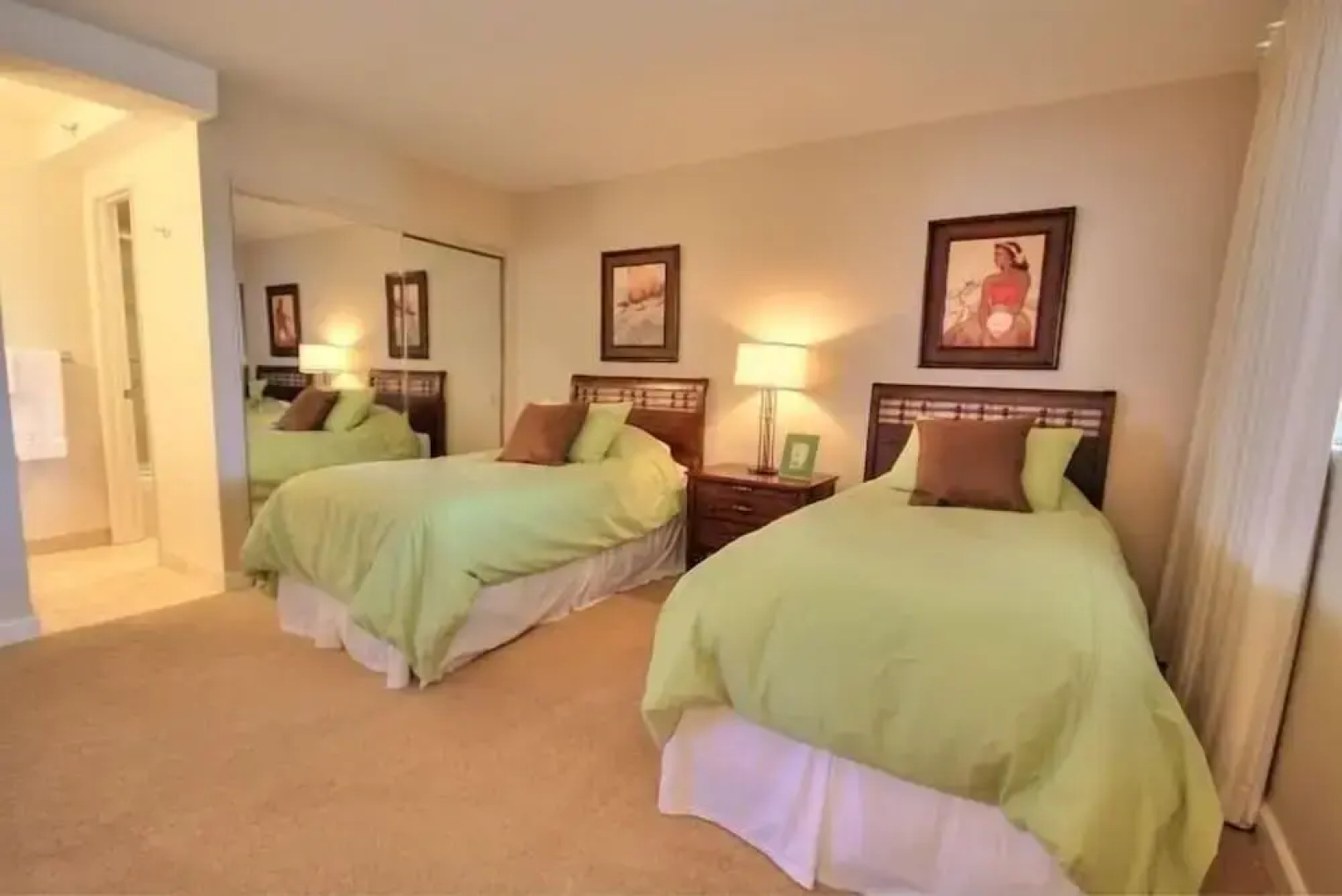 Royal Kahana #911 2 Bedroom Condo by RedAwning