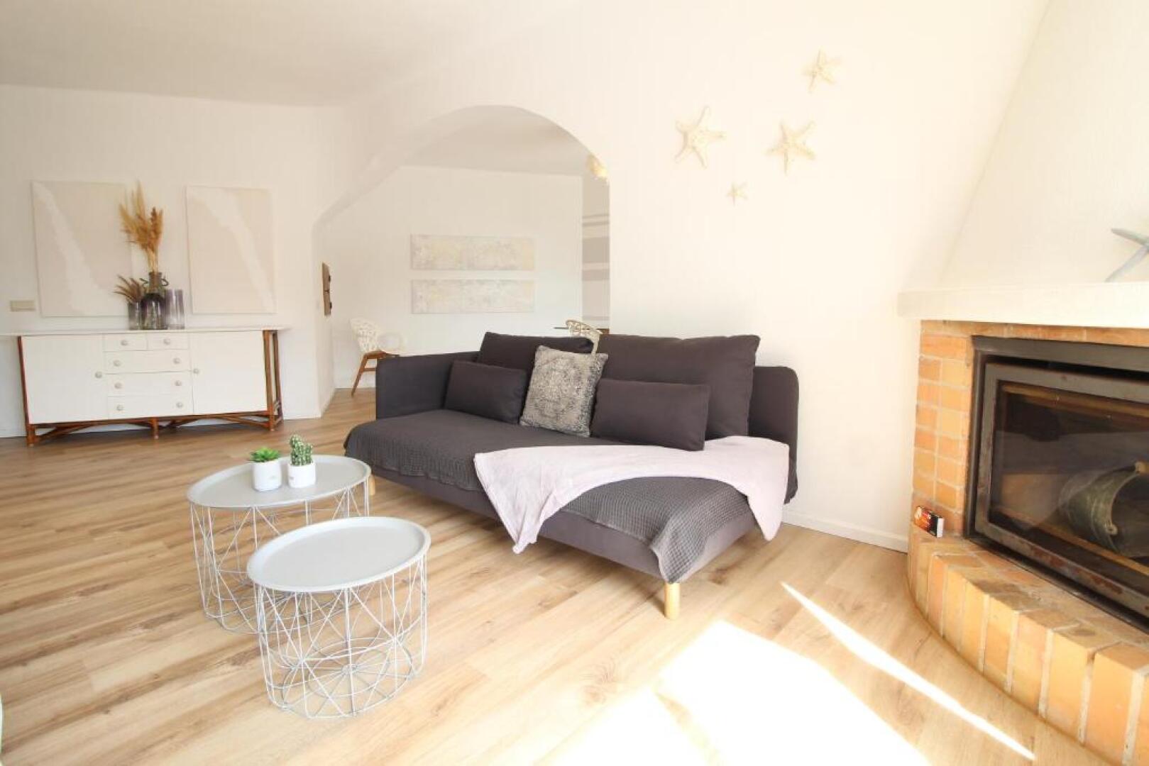 Rustic Beach House at the Cliff T3 | C218