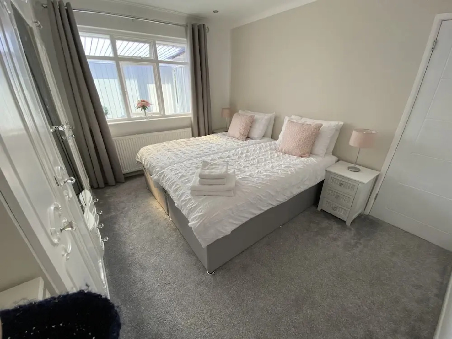 Inviting 2-Bed Bungalow