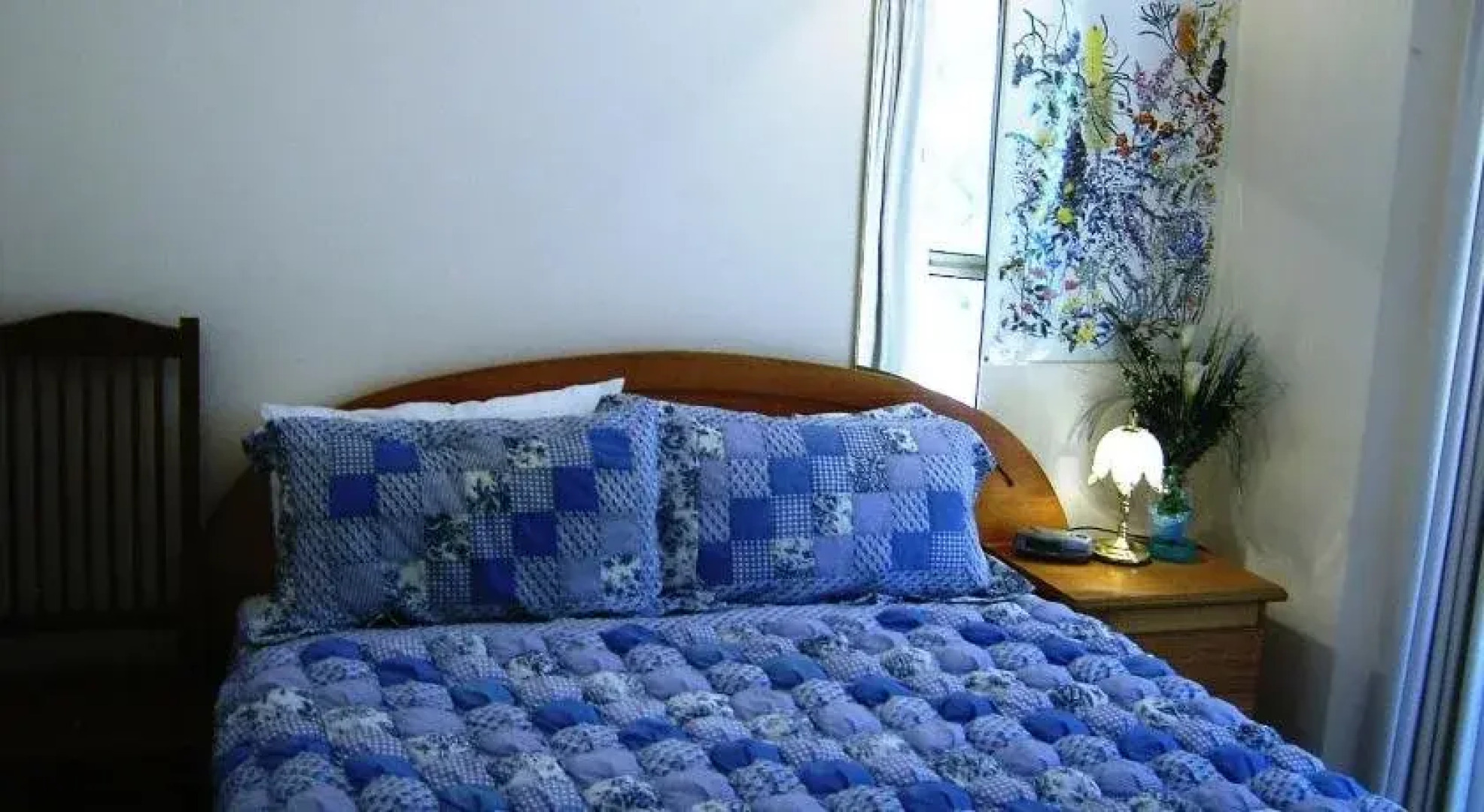 Eleebana Guest House