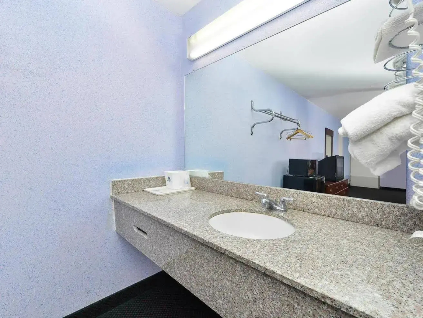 Americas Best Value Inn and Suites Knoxville