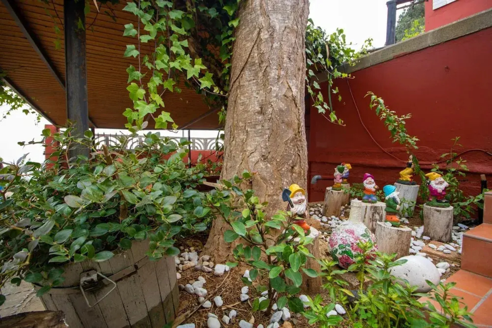 Mountain Chalet Sea Views & Pool Iptx