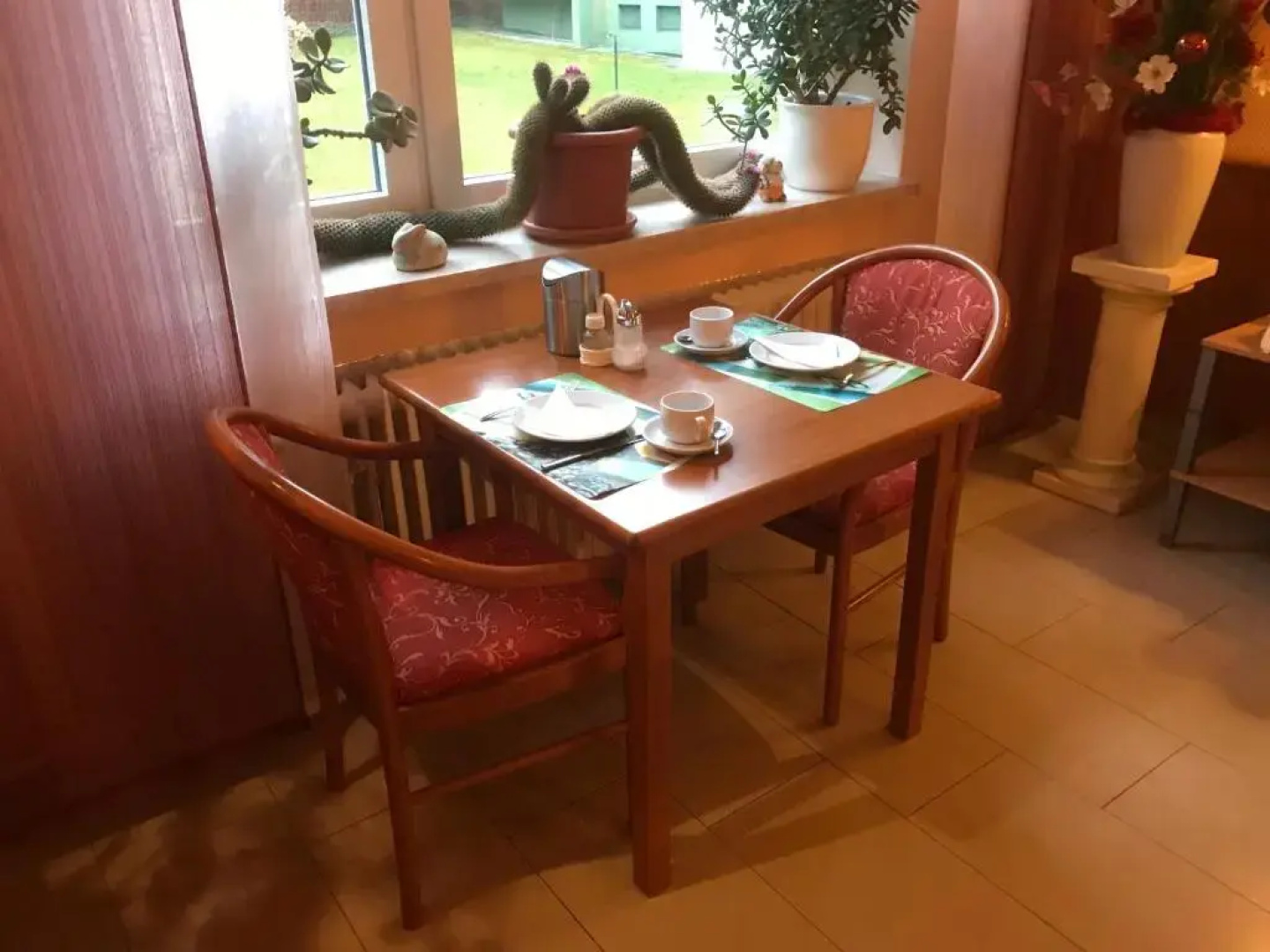 Isaak Miles Hotel