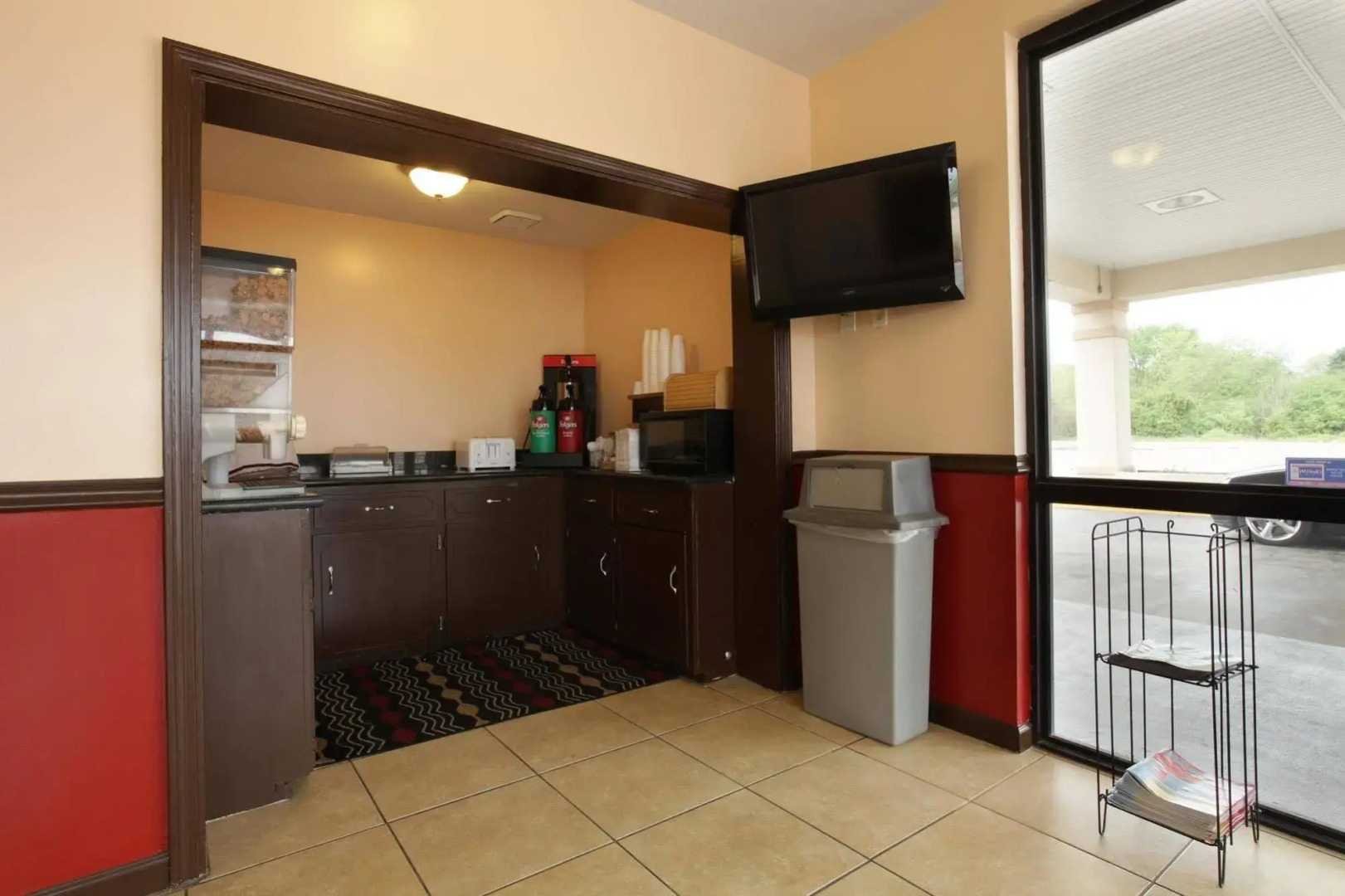 Americas Best Value Inn & Suites - Senatobia