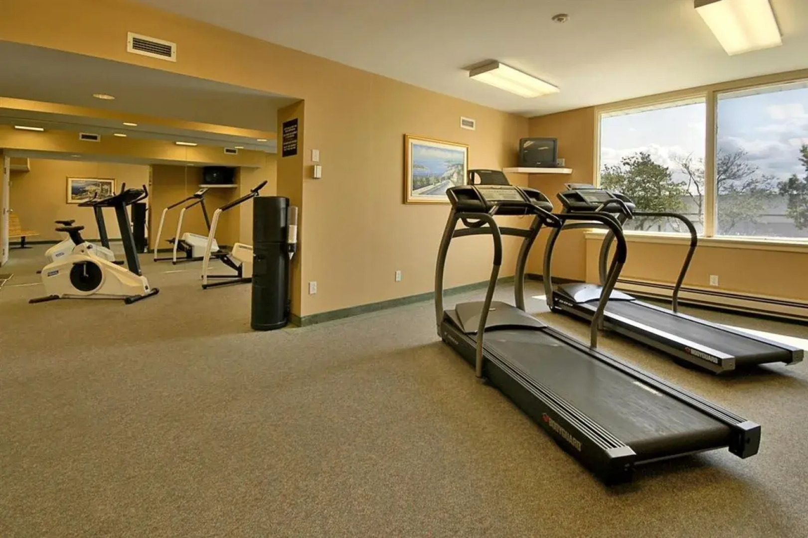 Travelodge Hotel Montreal Airport