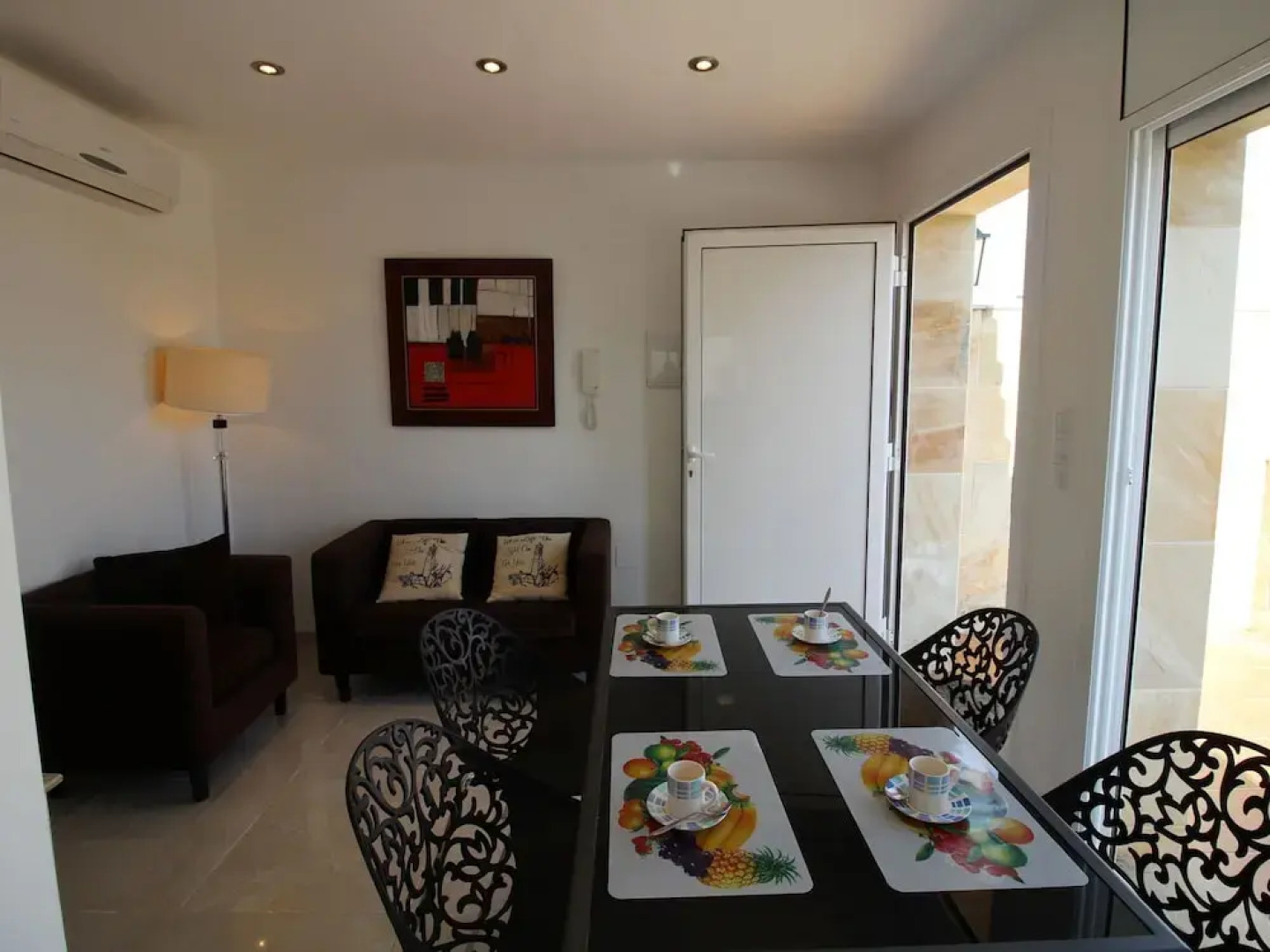 Peaceful Holiday Home with Private Pool in Empuriabrava